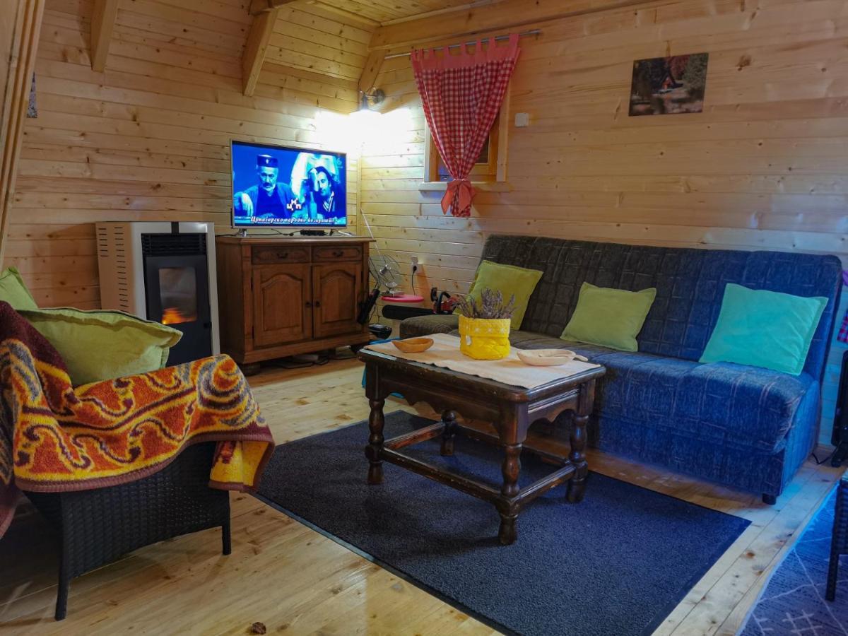 Breeze Home Cottage Τσέτινιε Εξωτερικό φωτογραφία